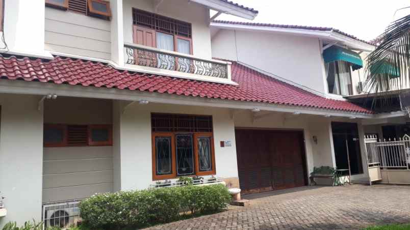 rumah bambu apus raya