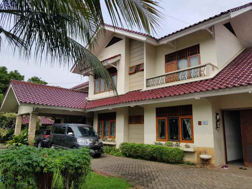 rumah bambu apus raya