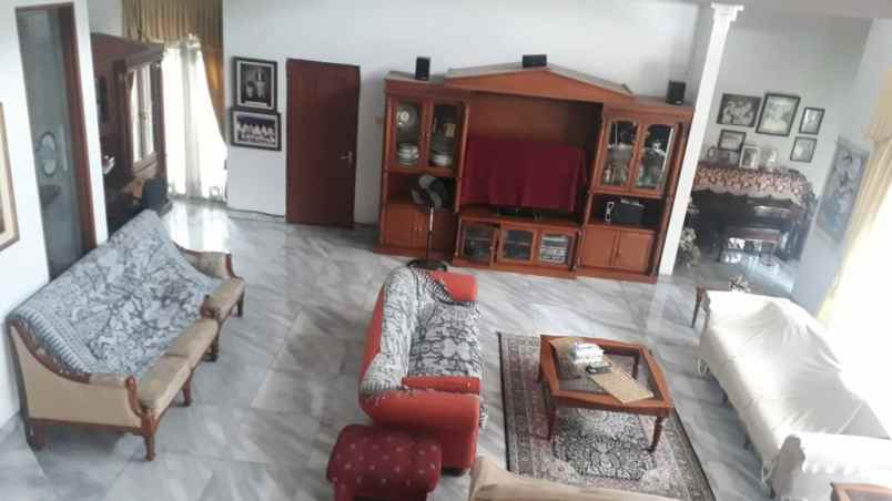 rumah bambu apus raya