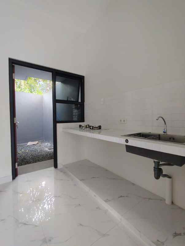 rumah baru 2 lantai siap huni di cibubur