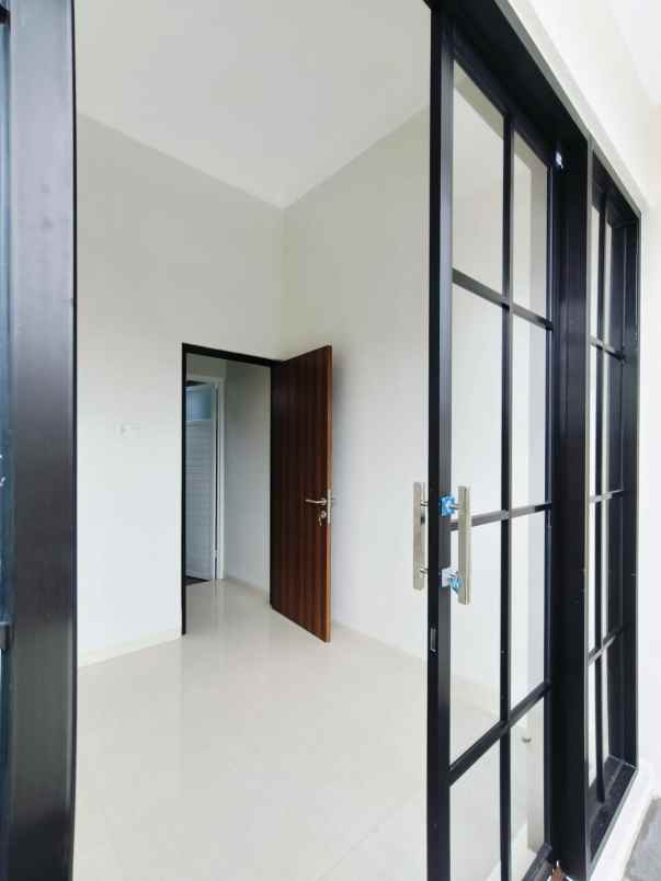 rumah baru modern minimalis lokasi sawojajar 1
