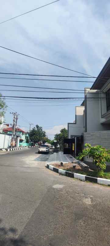 rumah baru nginden intan timur hadap utara