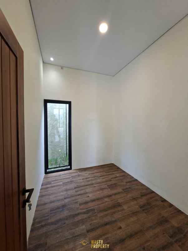 rumah baru siap huni dekat jalan wates km 8 di sleman