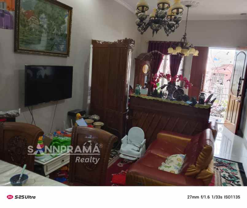 rumah cantik 2 lantai di dalam cluster tanah baru