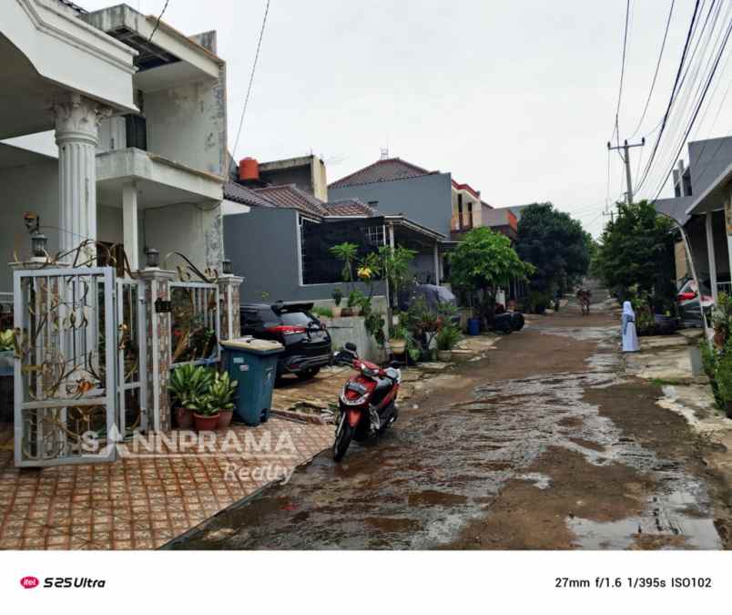 rumah cantik 2 lantai di dalam cluster tanah baru