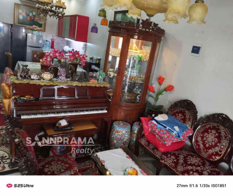 rumah cantik 2 lantai di dalam cluster tanah baru