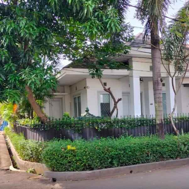 rumah cantik posisi hook daerah jatirahayu bekasi