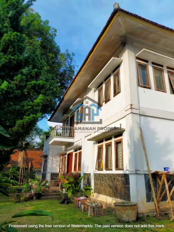 rumah ciwaruga gegerkalong hal luas ling asri nyaman