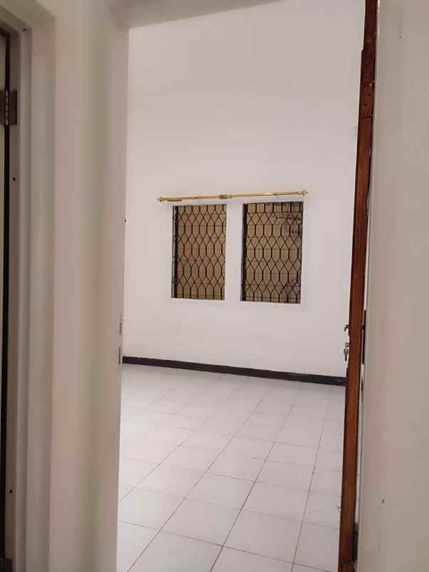 rumah dijual semolowaru surabaya timur siap huni
