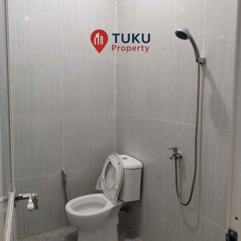 rumah full renov baru di griya loka bsd sektor 1 1