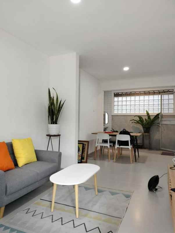 rumah hook baru renovasi di cisaranten arcamanik