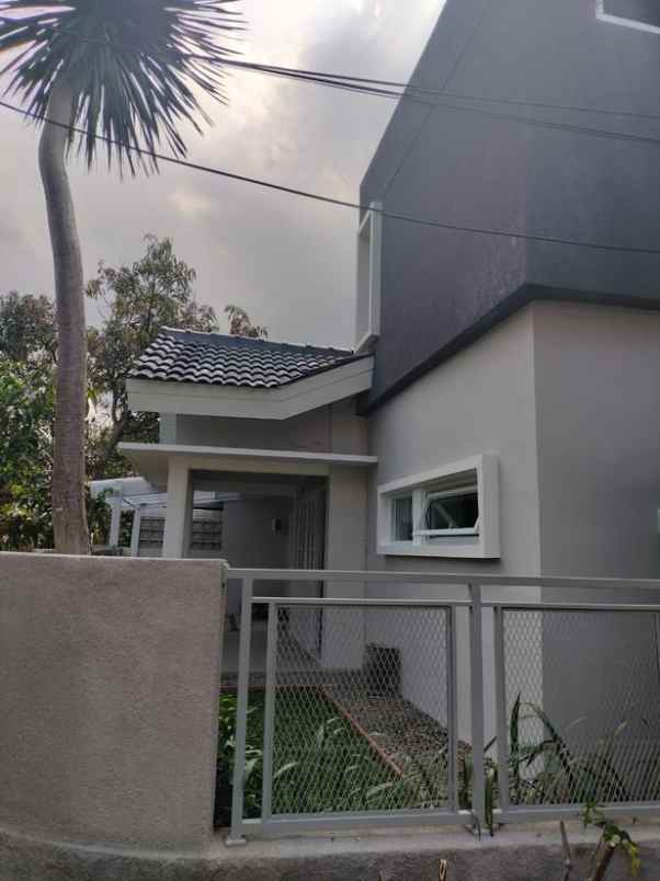 rumah hook baru renovasi di cisaranten arcamanik