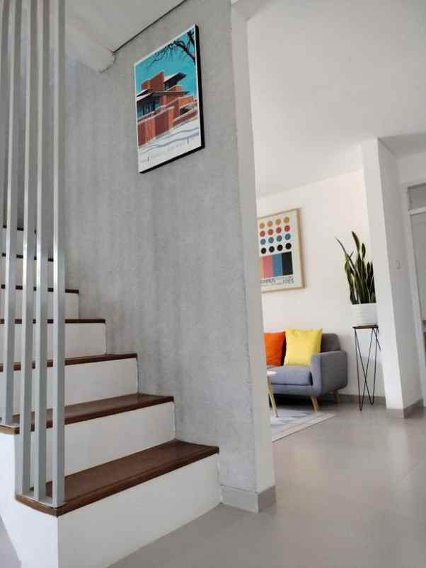 rumah hook baru renovasi di cisaranten arcamanik