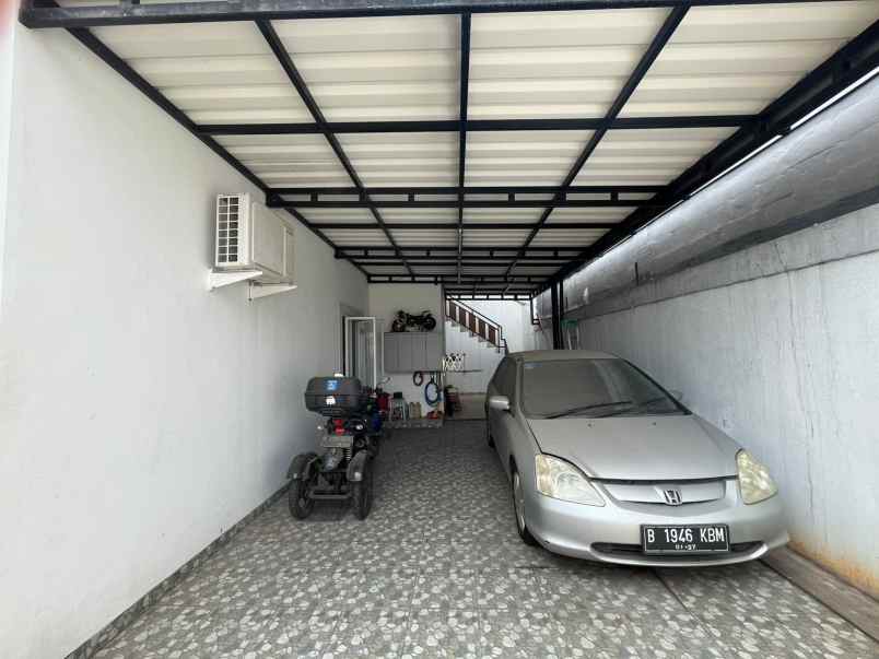rumah hook di grand galaxy city bekasi