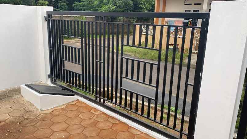rumah hook strategis di bella casa residence depok