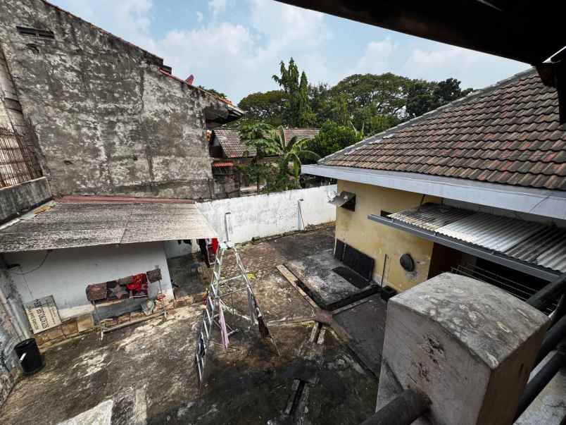 rumah jambangan surabaya selatan strategis