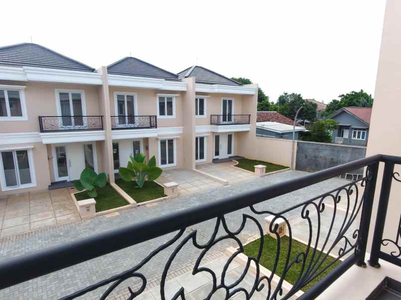 rumah jl bambu apus raya