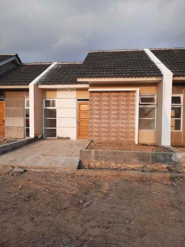 rumah jl bojong sukamukti