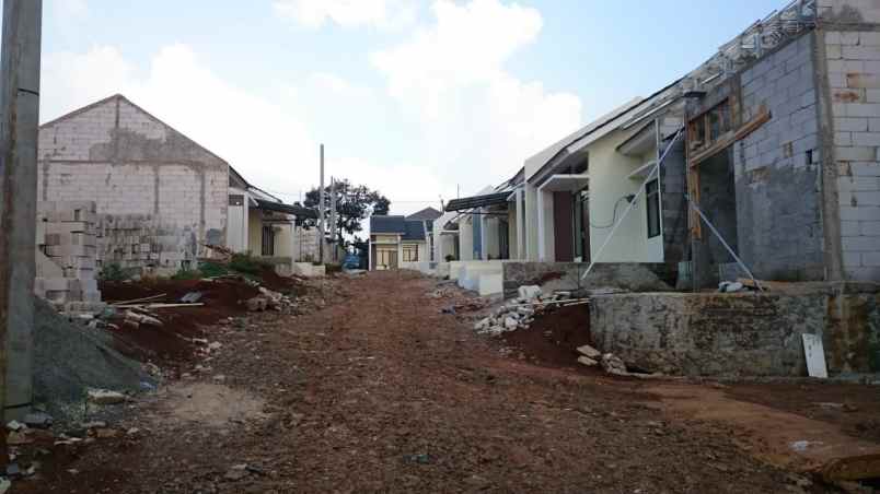 rumah jl inpers 3 kel ratu