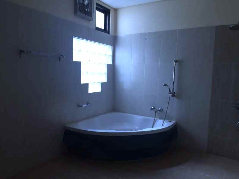 rumah jl lebak bulus cilandak