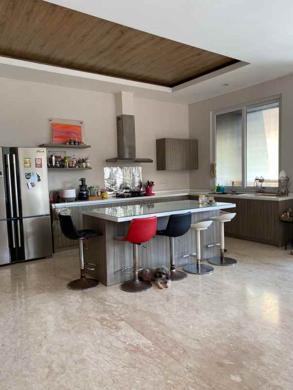 rumah jl puri mutiara raya