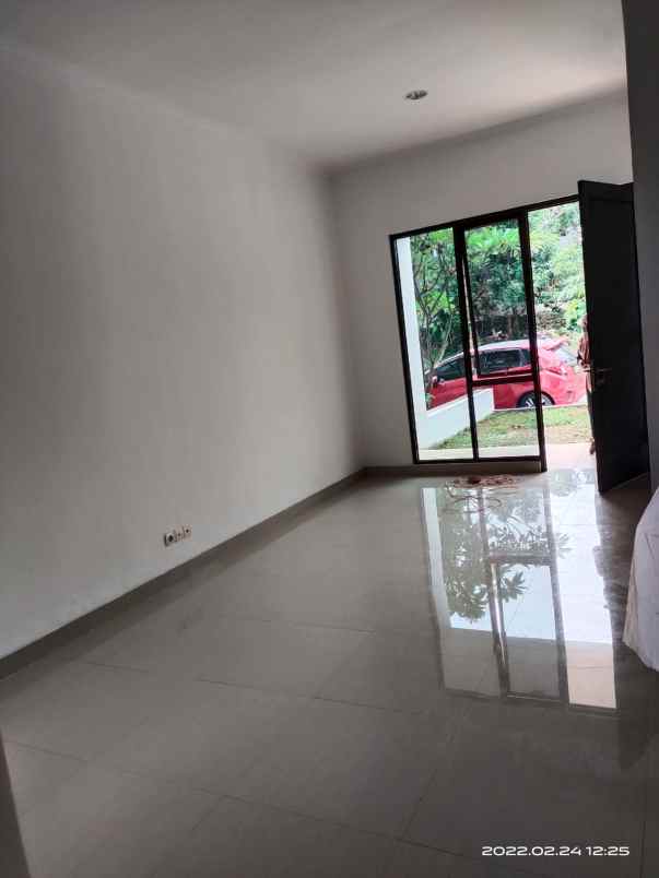 rumah jl raya legoso raya