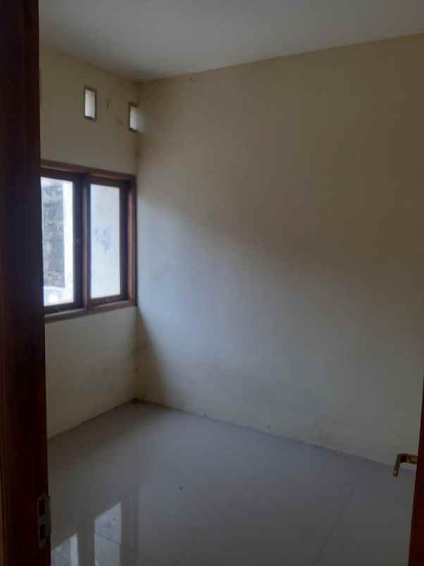 rumah jl raya raga jaya parung bogor