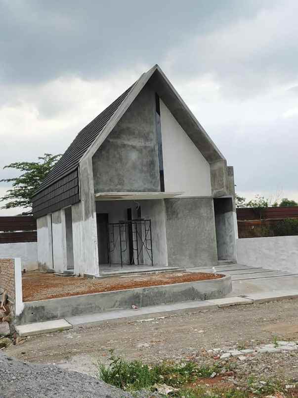 rumah jl untung suropati
