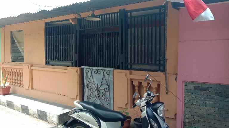 rumah jln perum burung perumnas