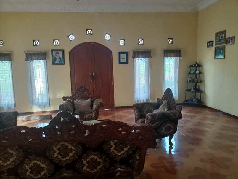 rumah karangpandan karanganyar