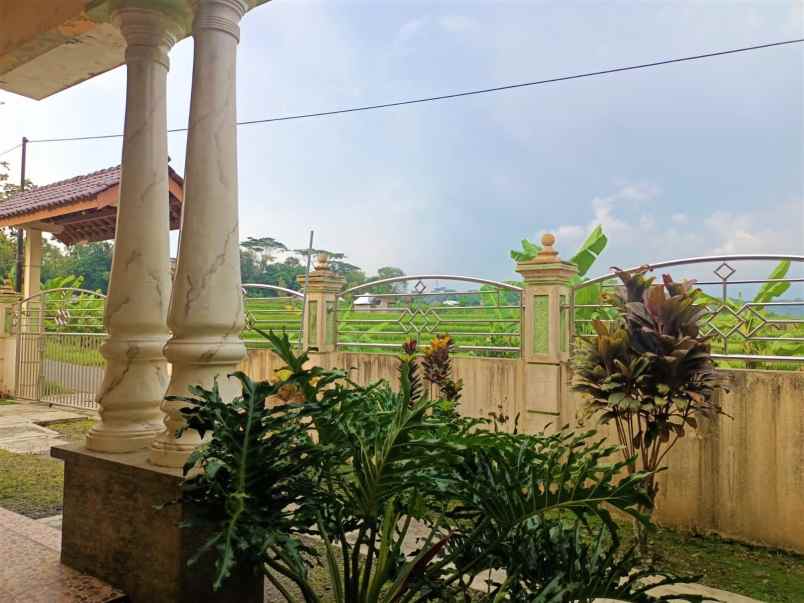 rumah karangpandan karanganyar