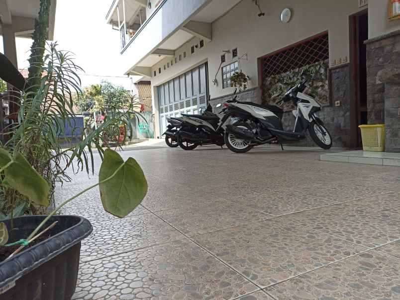 rumah kerkom komp suaka indah