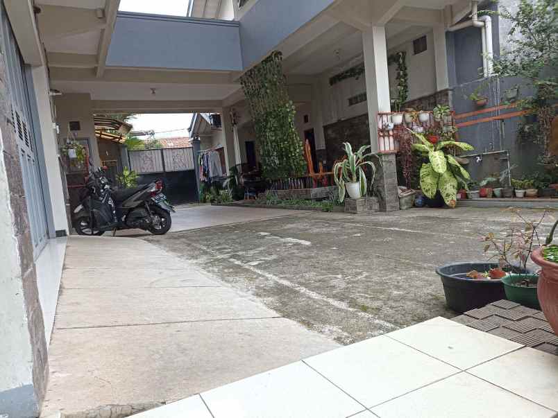 rumah kerkom komp suaka indah