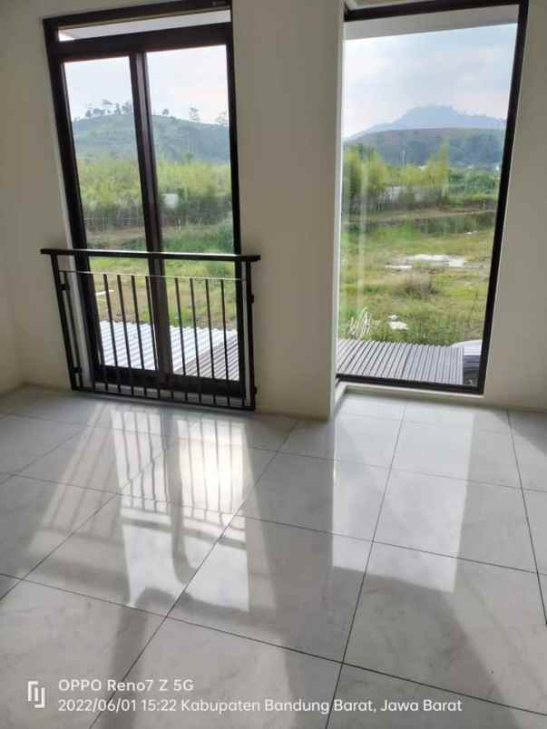 rumah kota baru parahyangan