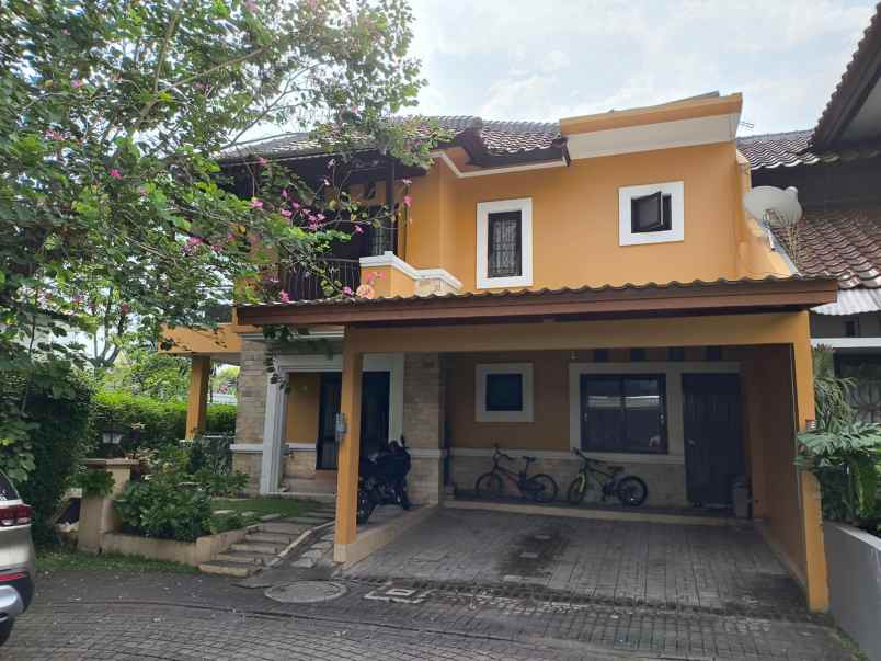 rumah lux idaman kota baru parahyangan hanya 3 m an