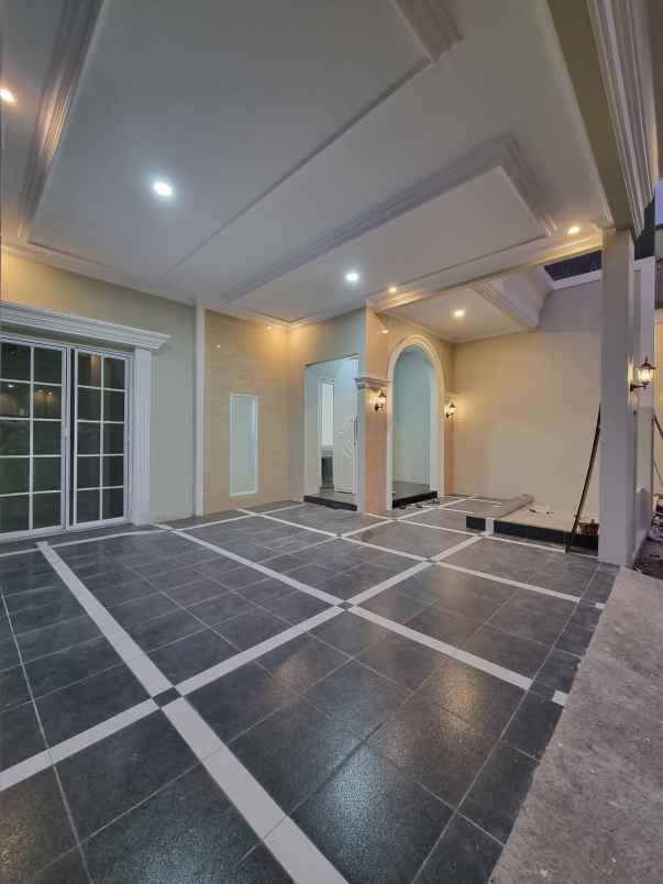 rumah mewah 2 lantai dalam cluster di mampang depok