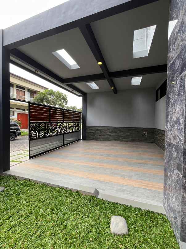 rumah mewah modern lokasi di araya nieuw indie