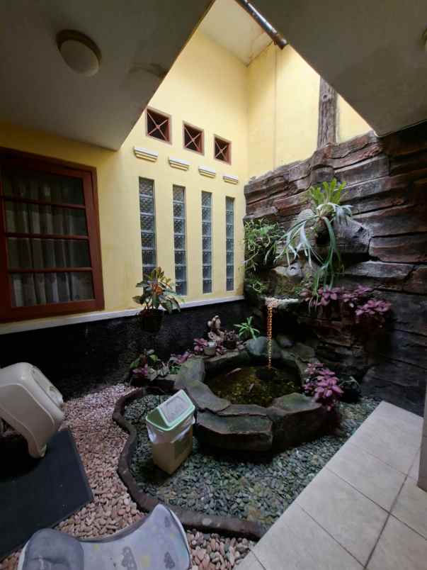 rumah mewah siap huni lokasi dieng malang