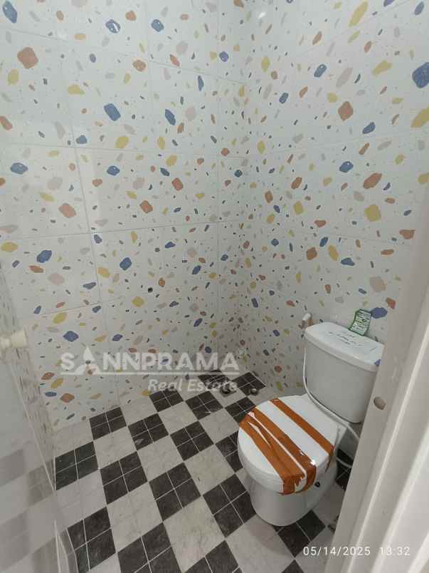 rumah minimalis dekat stadion pakansari cibinong