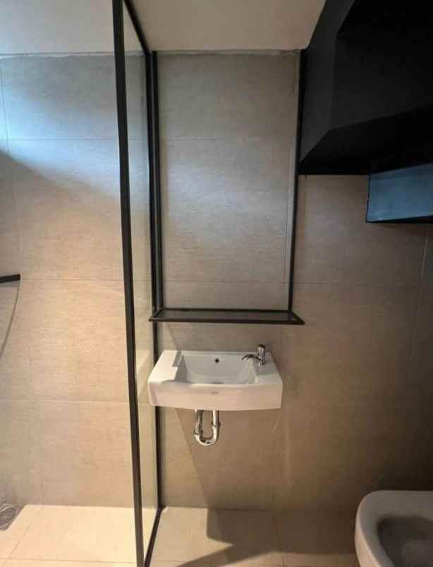 rumah minimalis modern 3 lantai