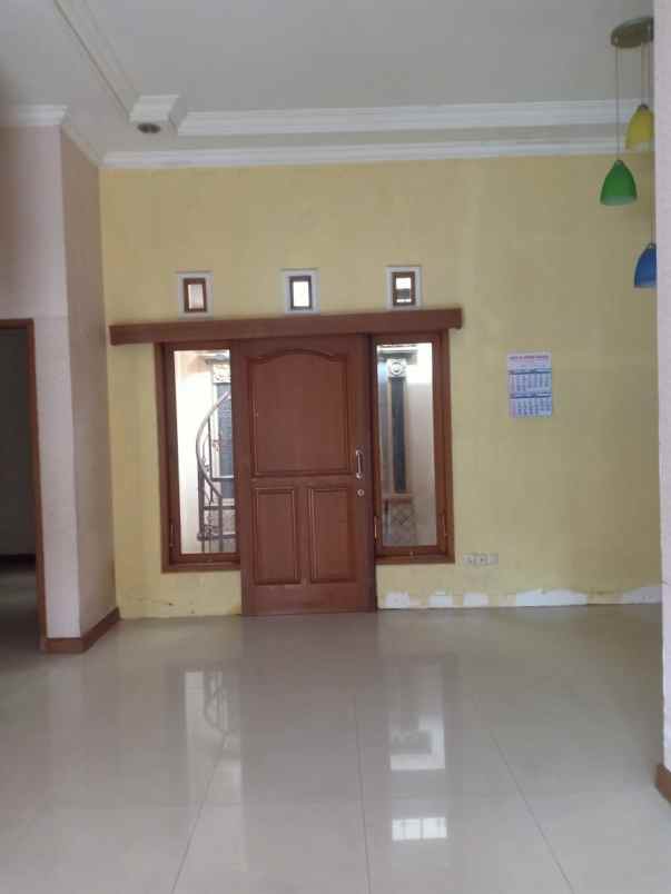 rumah modern 1 lantai dekat araya kota malang