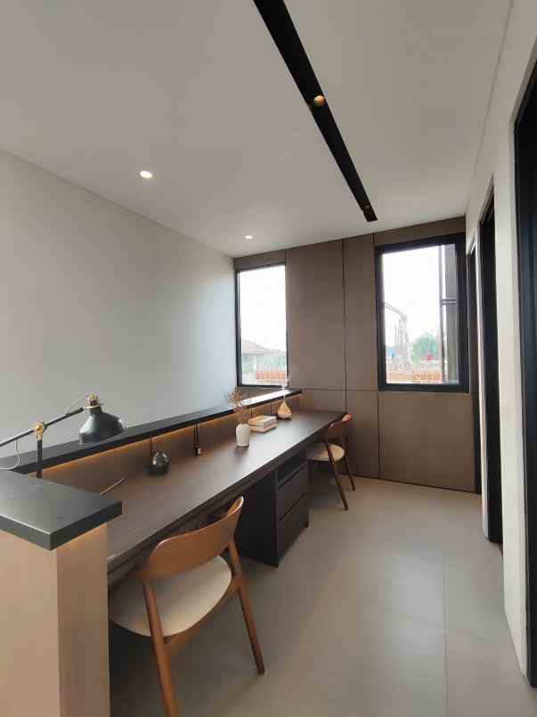 rumah modern dalam cluster besar di cileungsi bogor