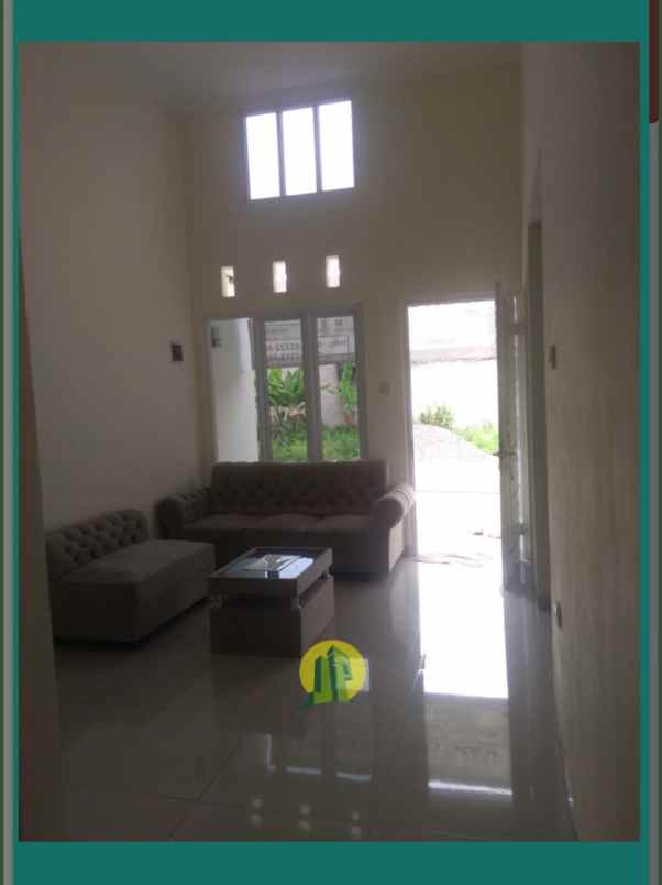 rumah modern minimalis di serua bojongsari depok