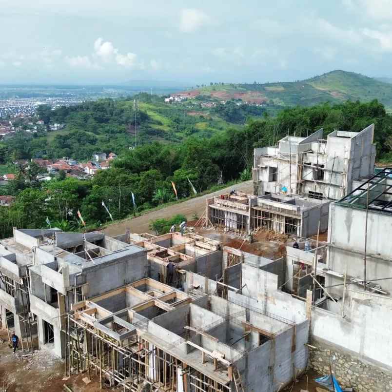 rumah nyaman dengan pemandangan indah ala santorini
