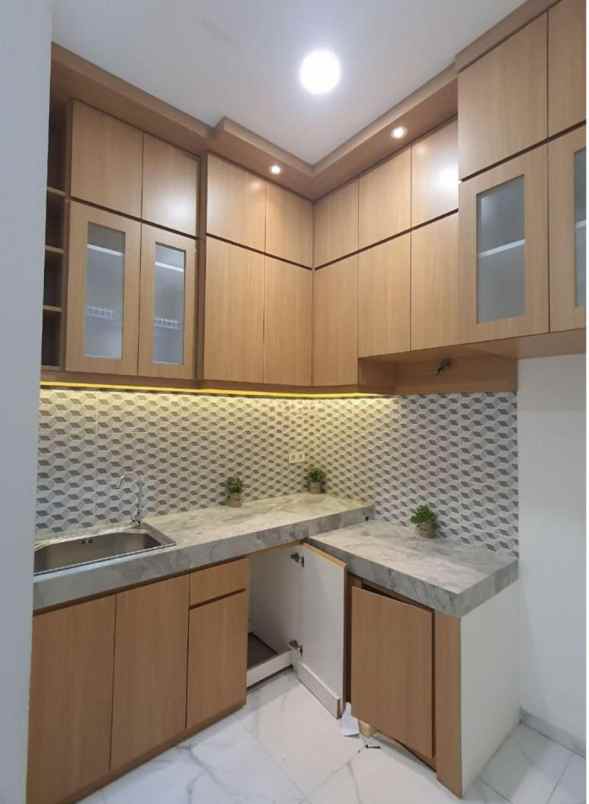 rumah pancoran mas depok 900 meter tol sawangan