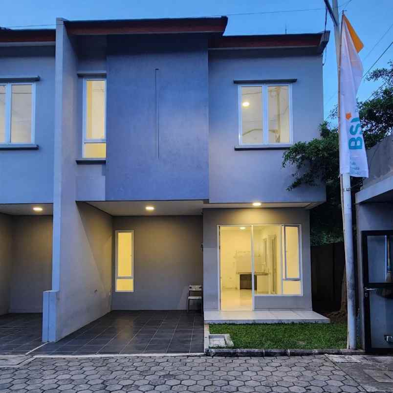 rumah pancoran mas depok 900 meter tol sawangan