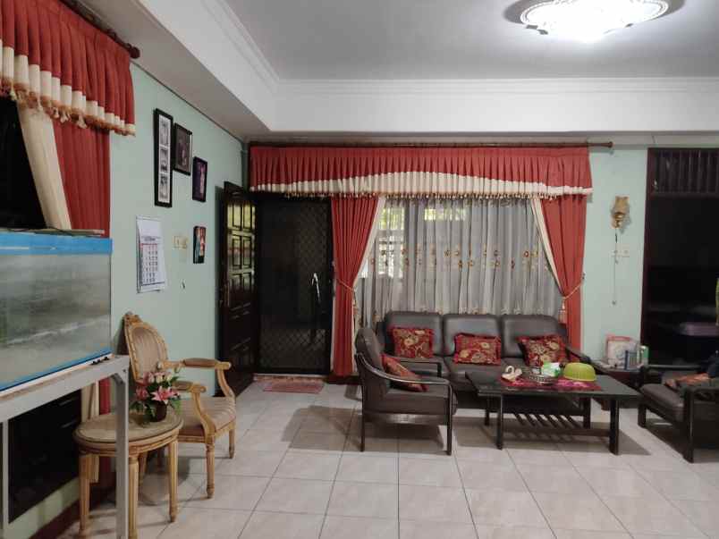 rumah ploso timur 600m dari raya merr dekat unair