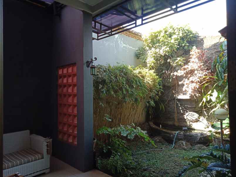 rumah purwokerto pusat kota dua lantai non perumahan