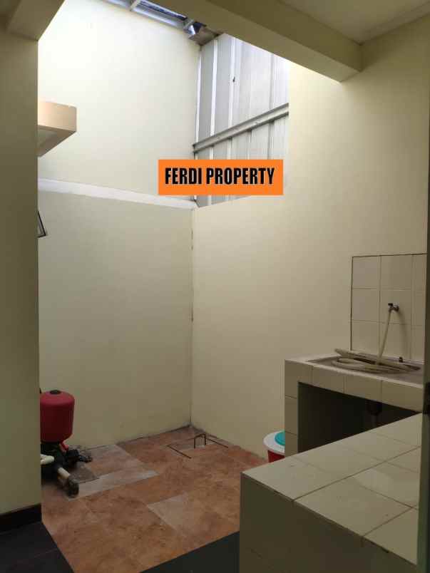 rumah rapi banget cikeas country cibubur