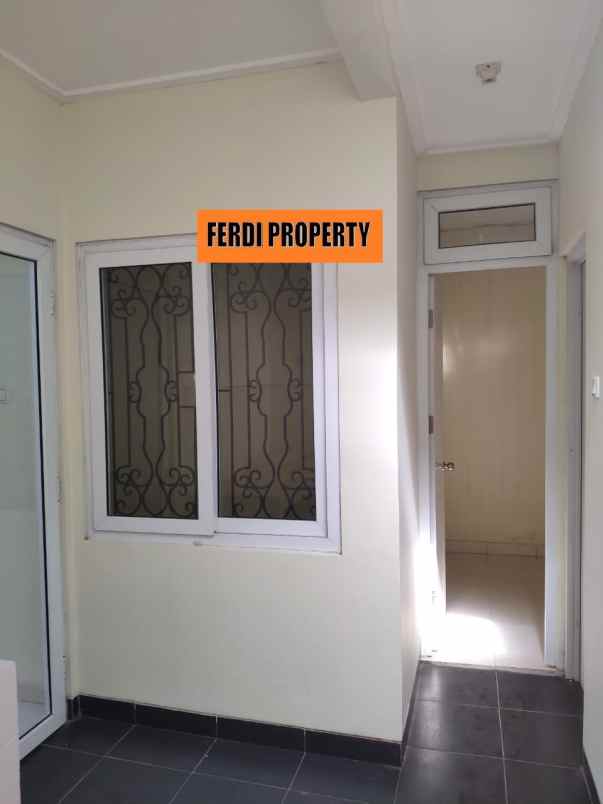 rumah rapi banget cikeas country cibubur